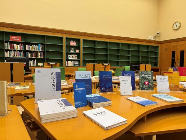 国客信配 中国向联合国日内瓦图书馆和档案馆赠书